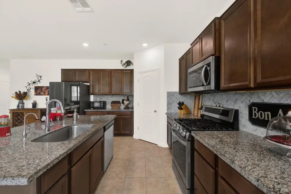 4012 Rose Court Vacaville, CA 95687