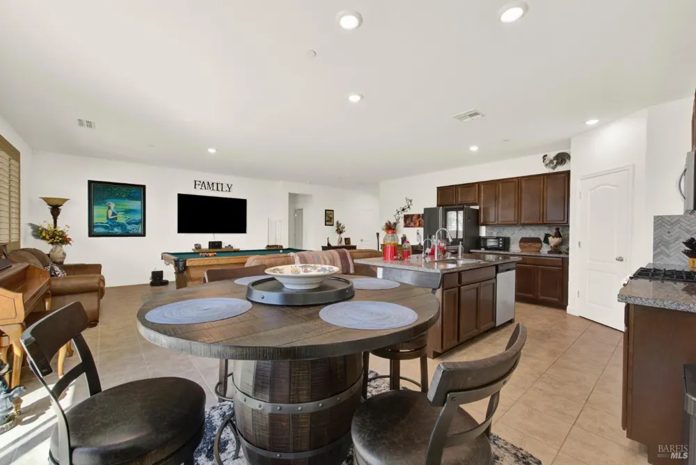 4012 Rose Court Vacaville, CA 95687