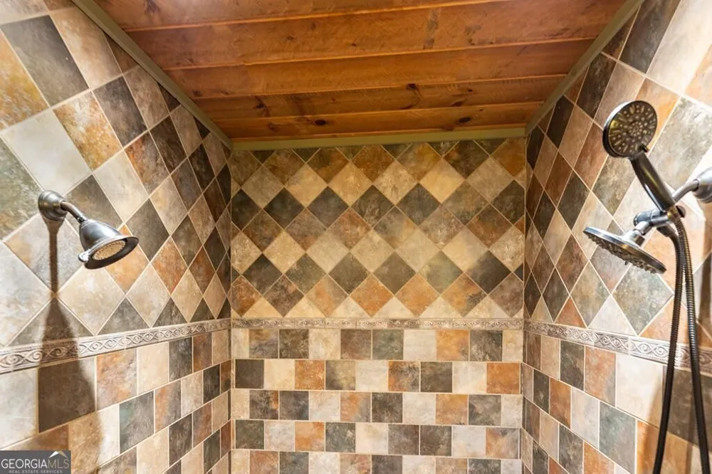 481 Mountain Top DR Blue Ridge, GA 30513