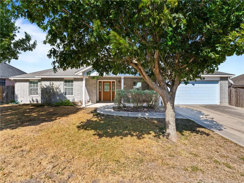103 Collins Street Odem, TX 78370