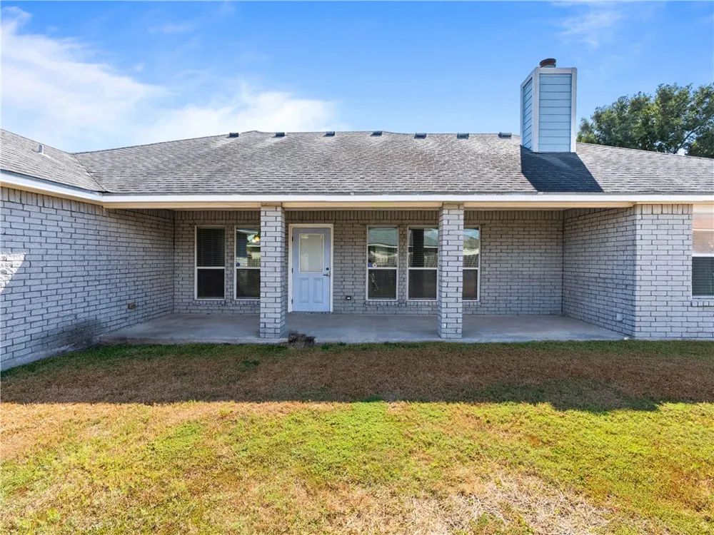 103 Collins Street Odem, TX 78370