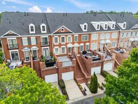 5905 Waters Edge Trail