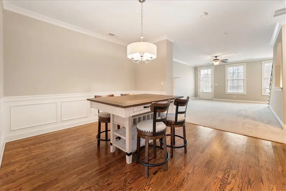 5905 Waters Edge Trail Roswell, GA 30075