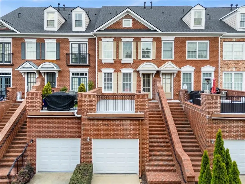 5905 Waters Edge Trail Roswell, GA 30075