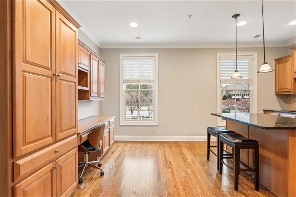 5905 Waters Edge Trail Roswell, GA 30075