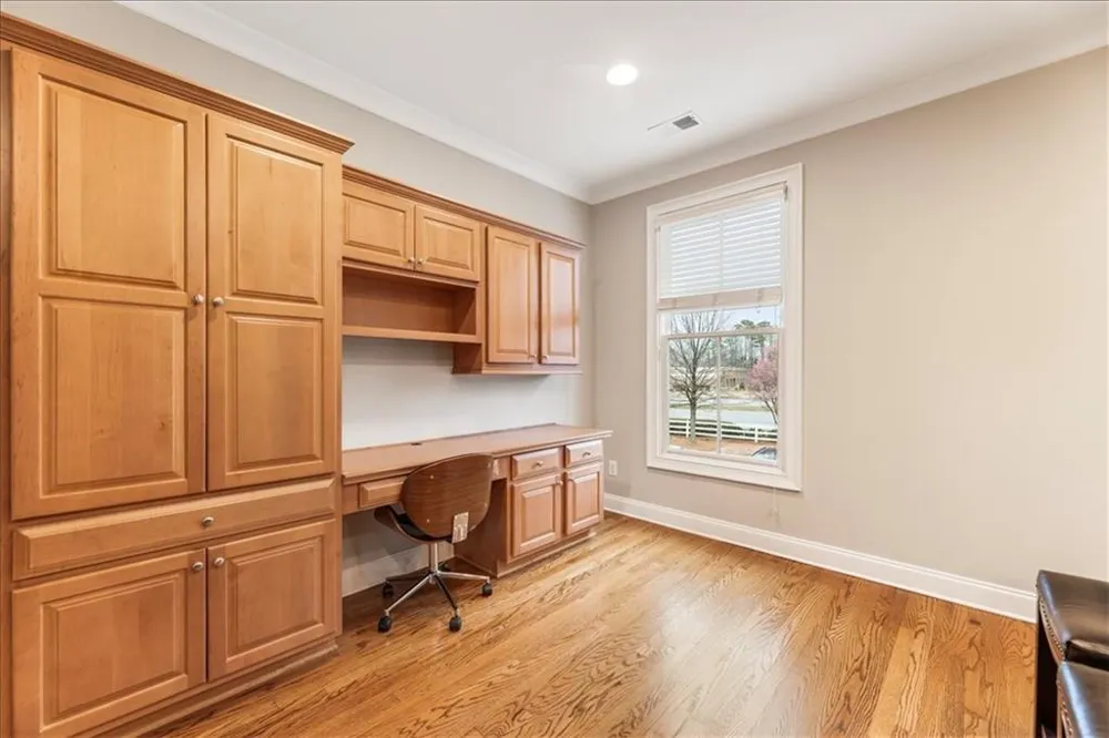 5905 Waters Edge Trail Roswell, GA 30075