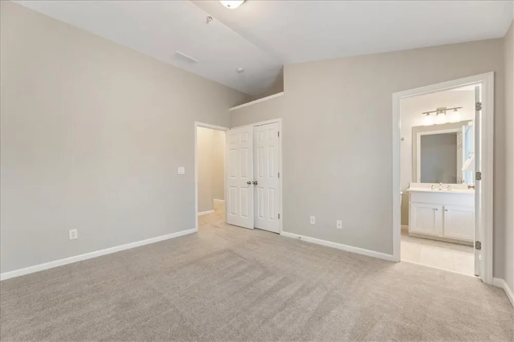 5905 Waters Edge Trail Roswell, GA 30075