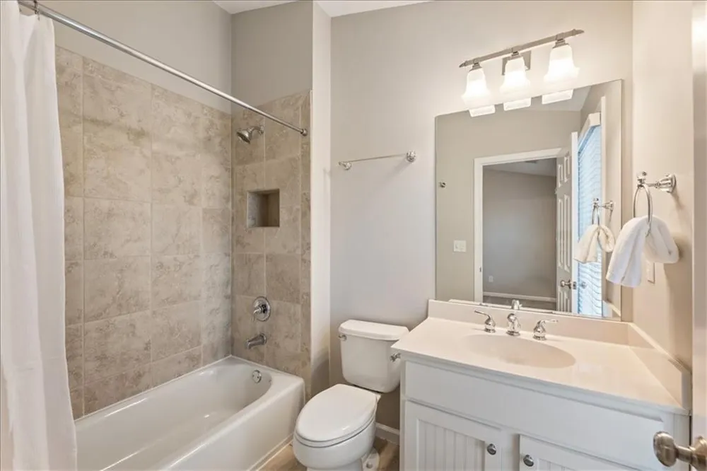 5905 Waters Edge Trail Roswell, GA 30075