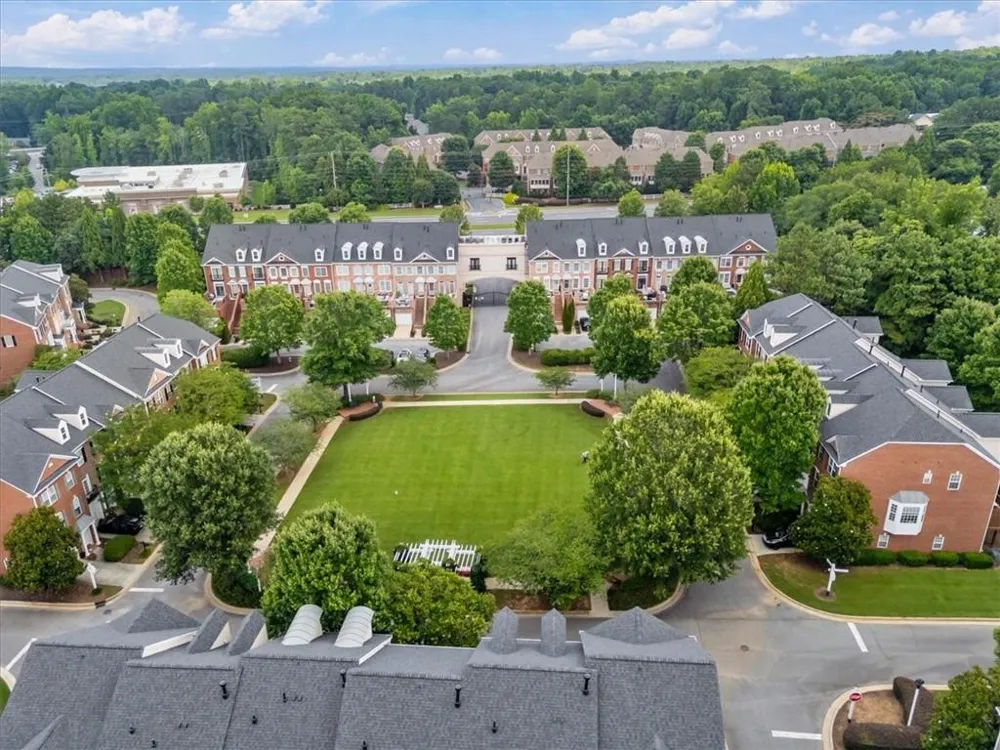 5905 Waters Edge Trail Roswell, GA 30075