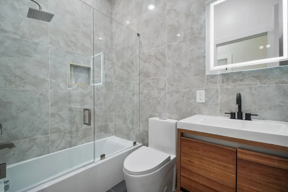 7 LIENAU PL Jersey City, NJ 07306