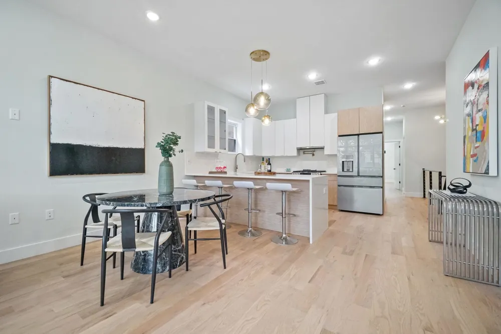 7 LIENAU PL Jersey City, NJ 07306