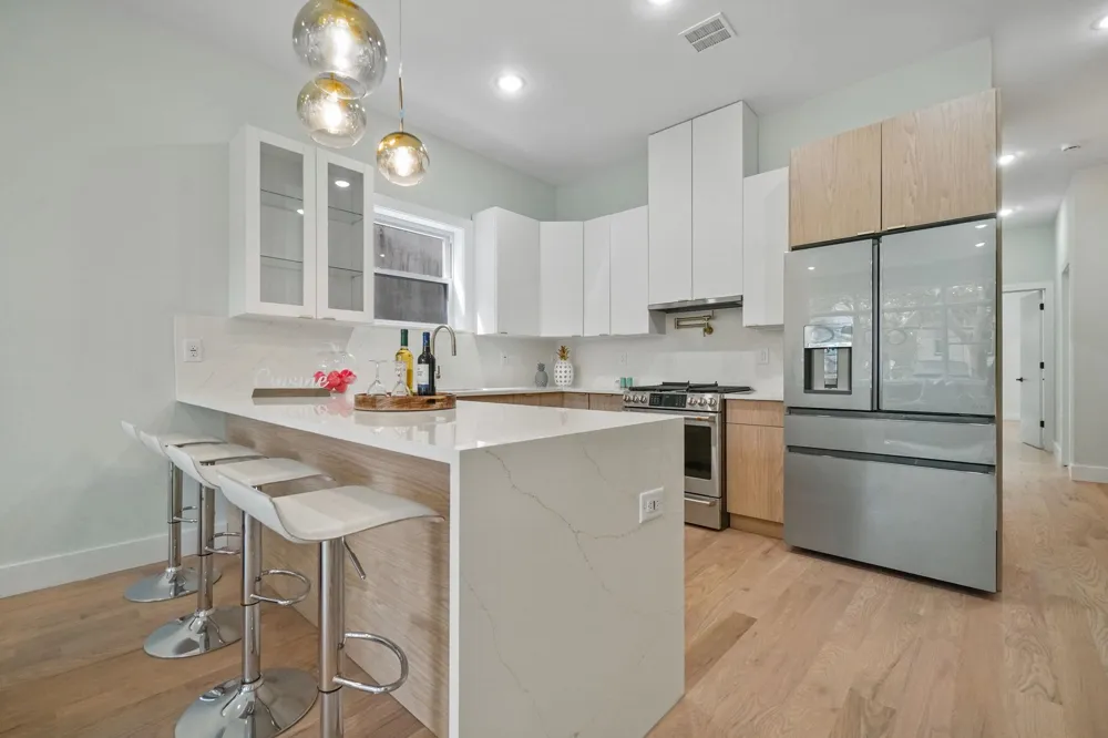 7 LIENAU PL Jersey City, NJ 07306