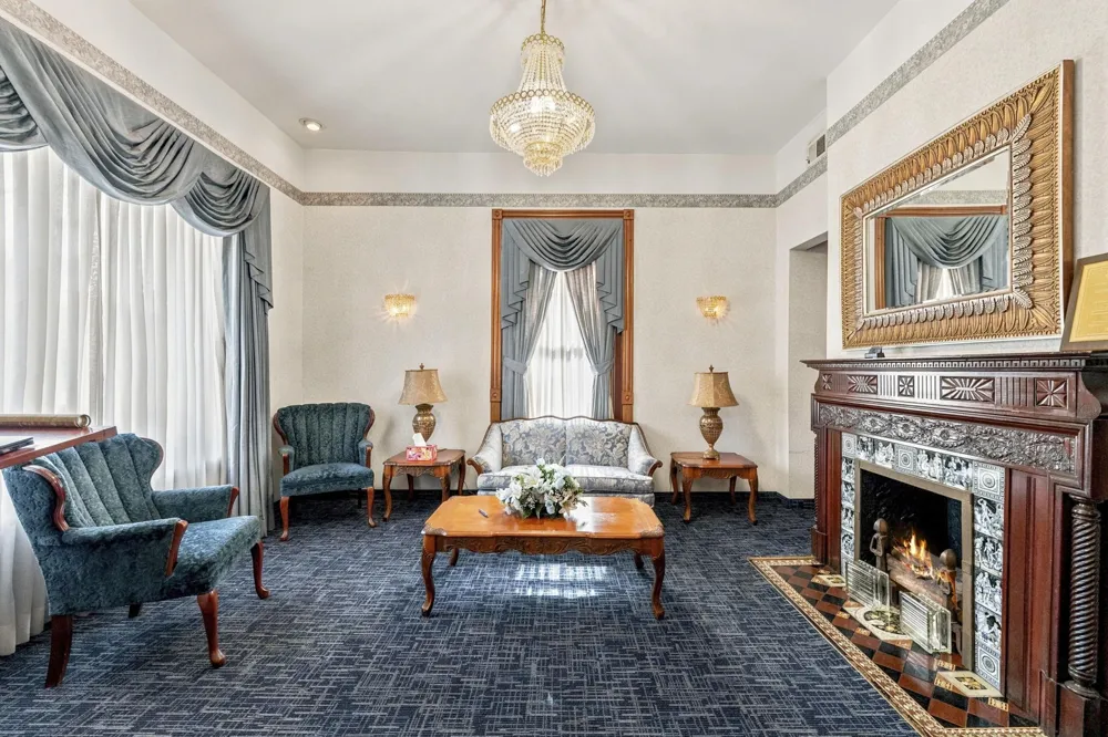 37 CLINTON AVE Jersey City, NJ 07304