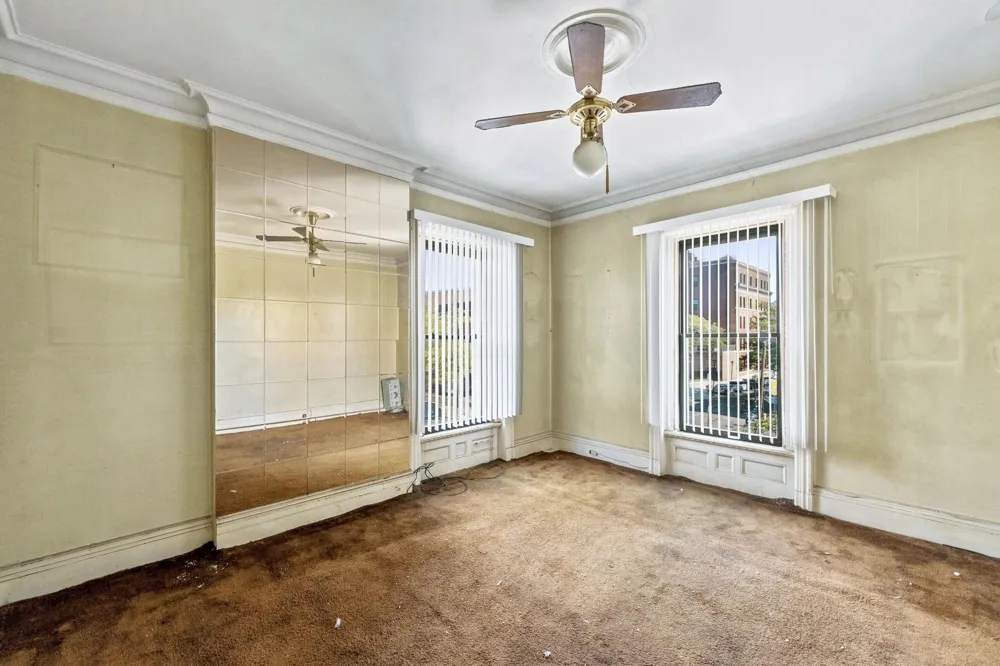 37 CLINTON AVE Jersey City, NJ 07304