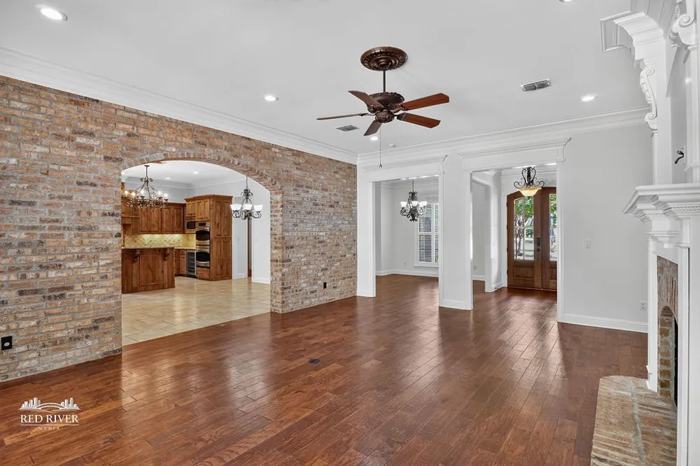 5 Chapel Creek Lane Shreveport, LA 71106