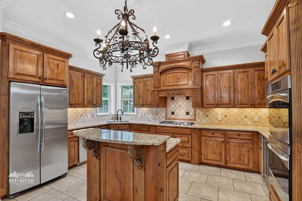 5 Chapel Creek Lane Shreveport, LA 71106