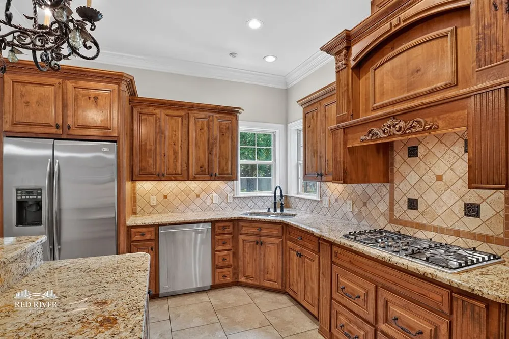 5 Chapel Creek Lane Shreveport, LA 71106