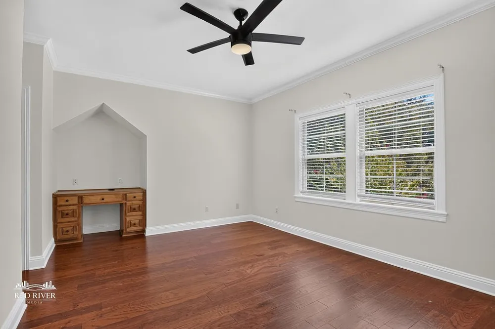 5 Chapel Creek Lane Shreveport, LA 71106