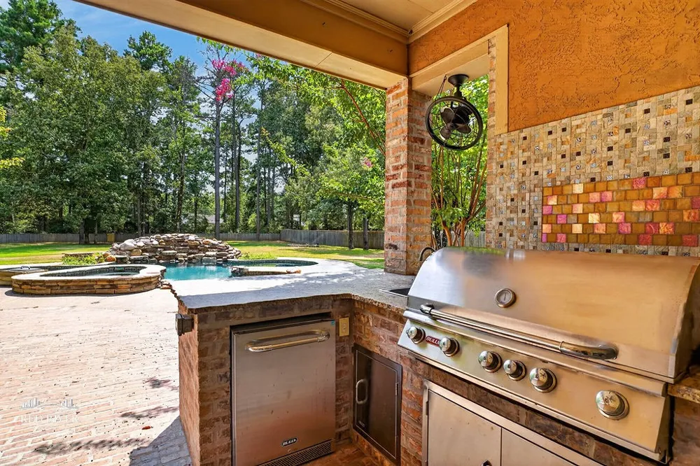 5 Chapel Creek Lane Shreveport, LA 71106