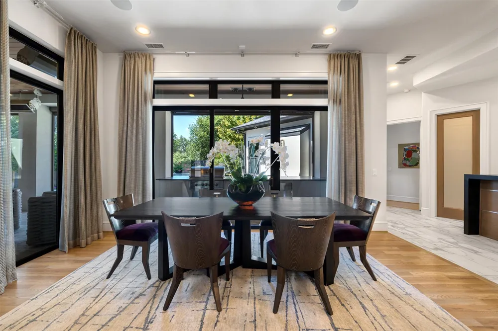 11011 Jamestown Road Dallas, TX 75230