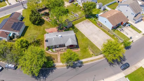 502 Caverly Dr