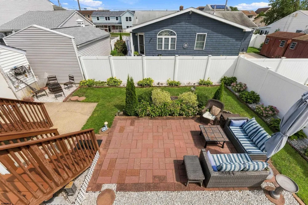 611 N Cambridge Ave Ventnor Heights, NJ 08406