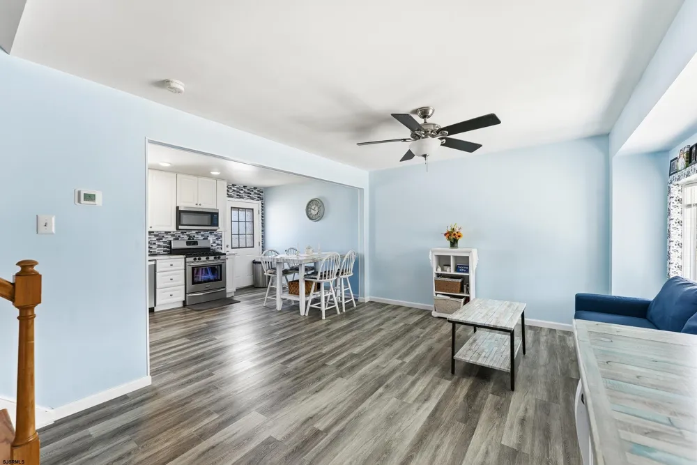 611 N Cambridge Ave Ventnor Heights, NJ 08406