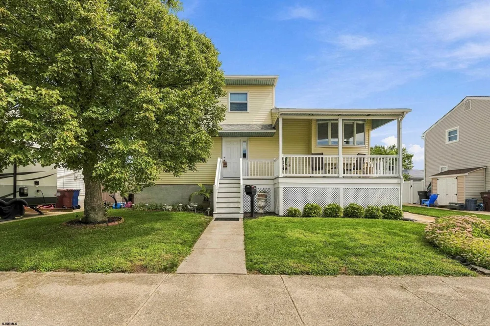 611 N Cambridge Ave Ventnor Heights, NJ 08406