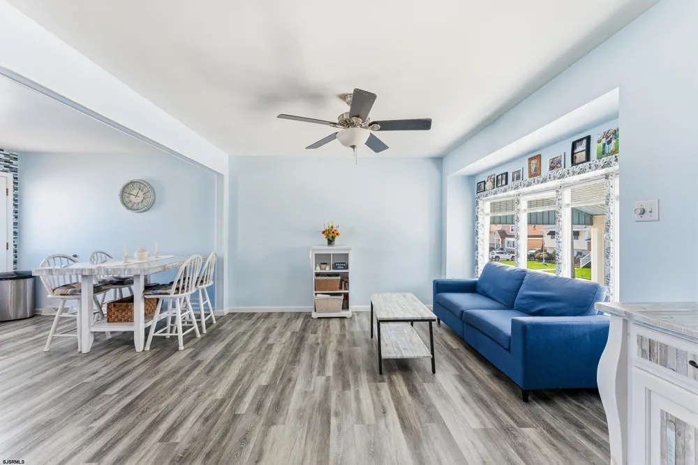 611 N Cambridge Ave Ventnor Heights, NJ 08406