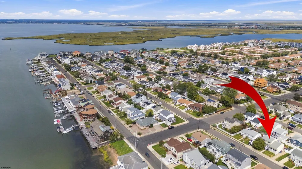611 N Cambridge Ave Ventnor Heights, NJ 08406
