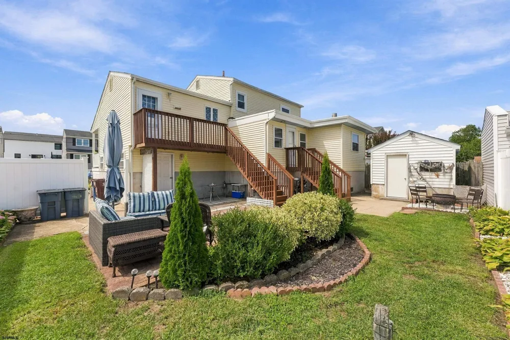 611 N Cambridge Ave Ventnor Heights, NJ 08406