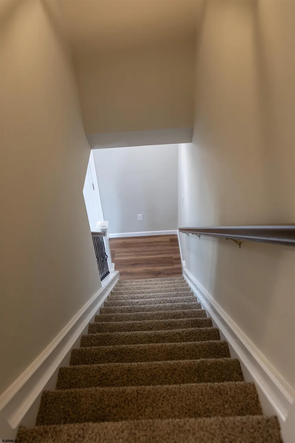205 Sumner Street Buenaugh, NJ 08310