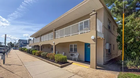 840 Ocean Ave
