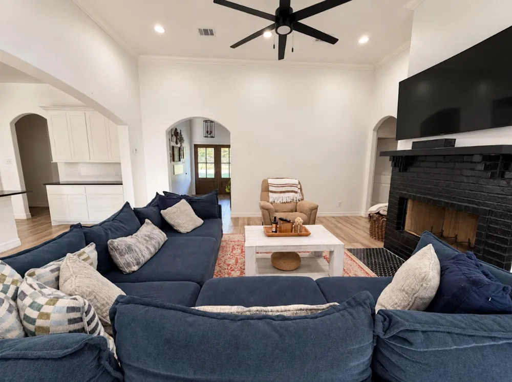 375 County Road 725 Buna, TX 77612