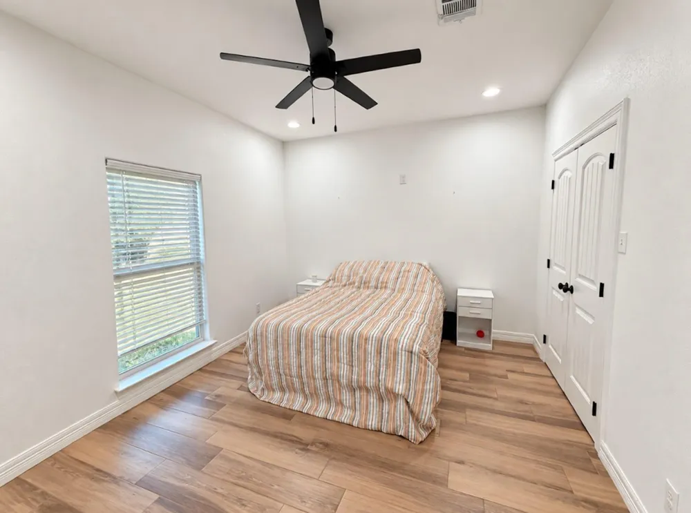375 County Road 725 Buna, TX 77612