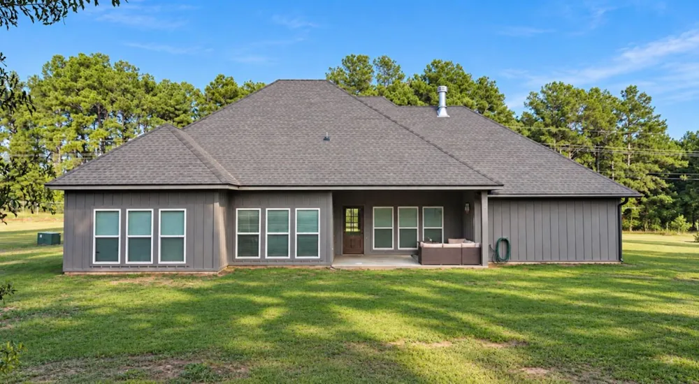 375 County Road 725 Buna, TX 77612