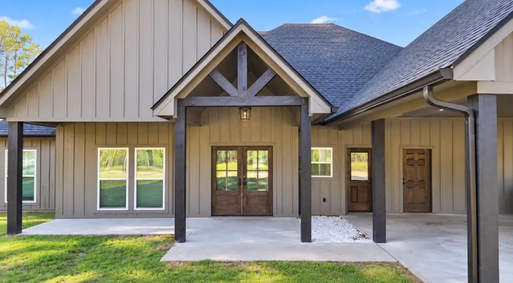 375 County Road 725 Buna, TX 77612