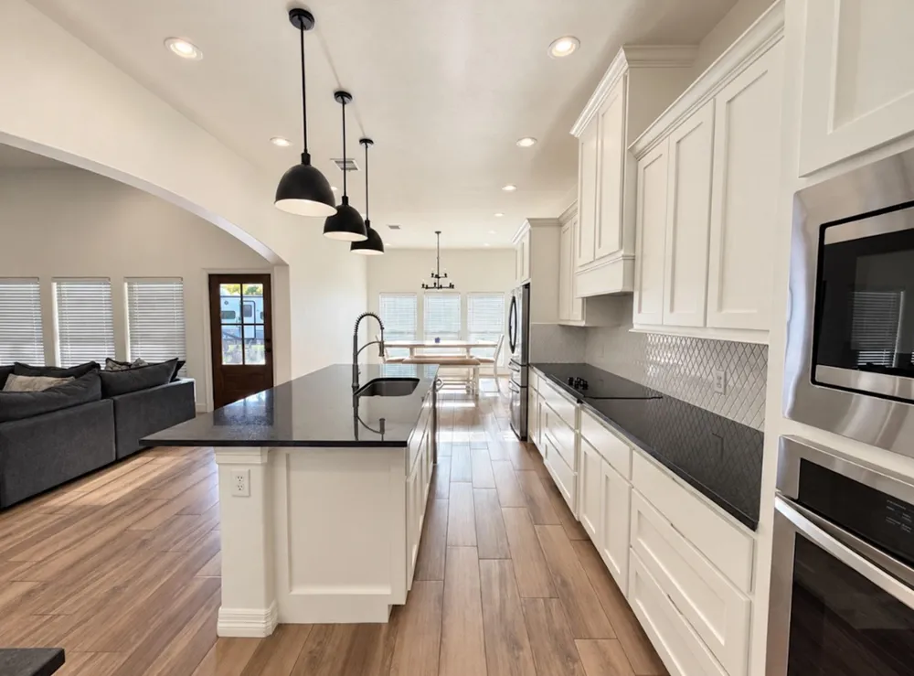 375 County Road 725 Buna, TX 77612