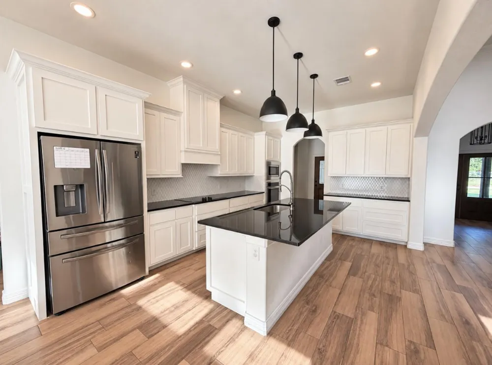 375 County Road 725 Buna, TX 77612