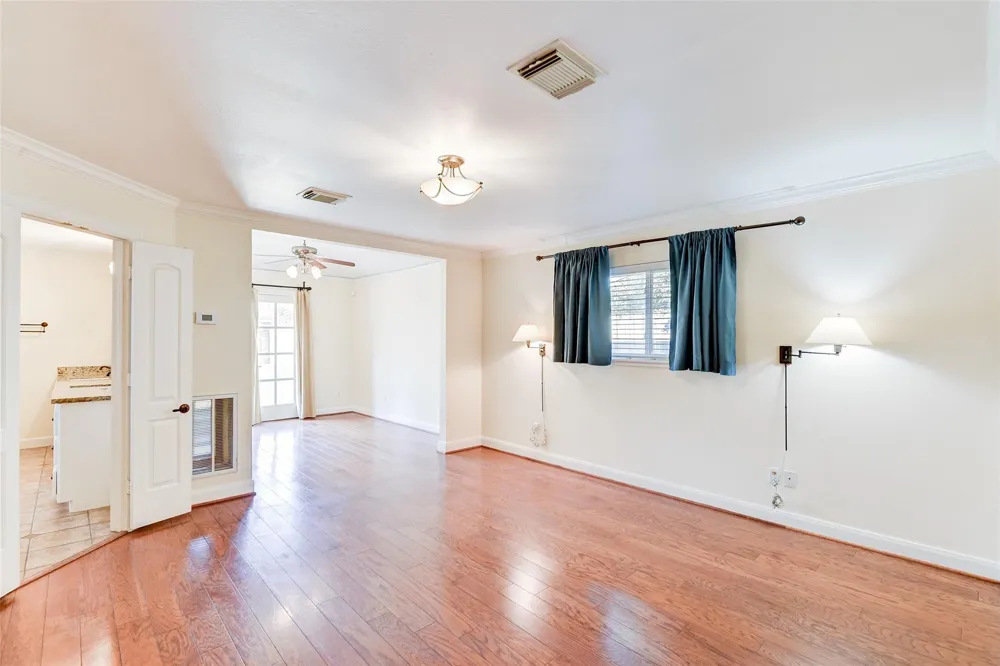 6754 Cindy Lane Houston, TX 77008