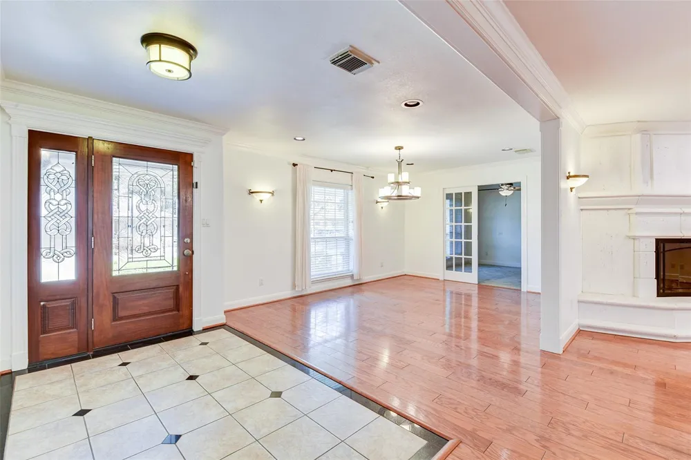 6754 Cindy Lane Houston, TX 77008