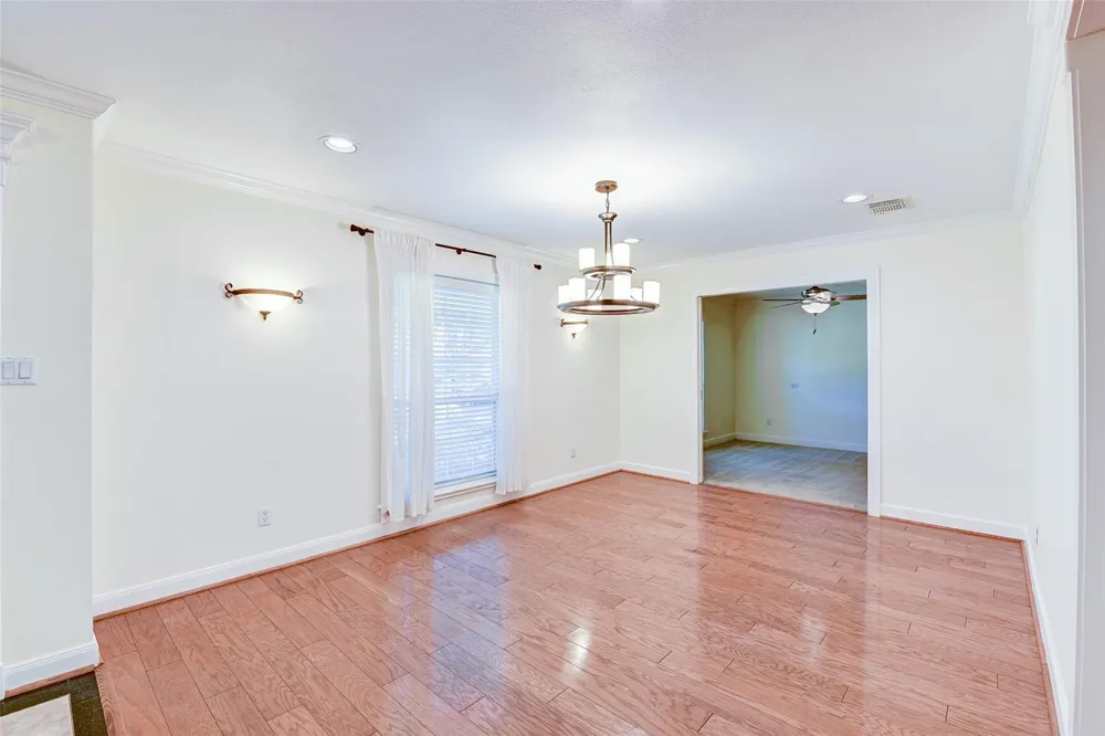 6754 Cindy Lane Houston, TX 77008