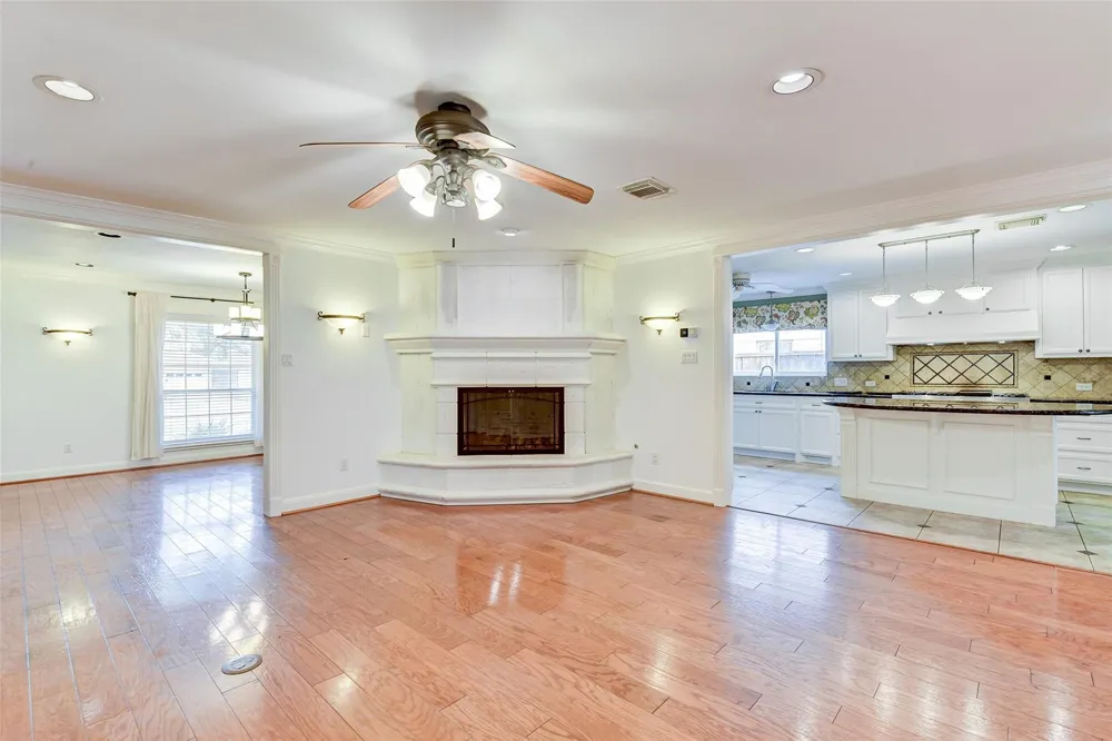 6754 Cindy Lane Houston, TX 77008