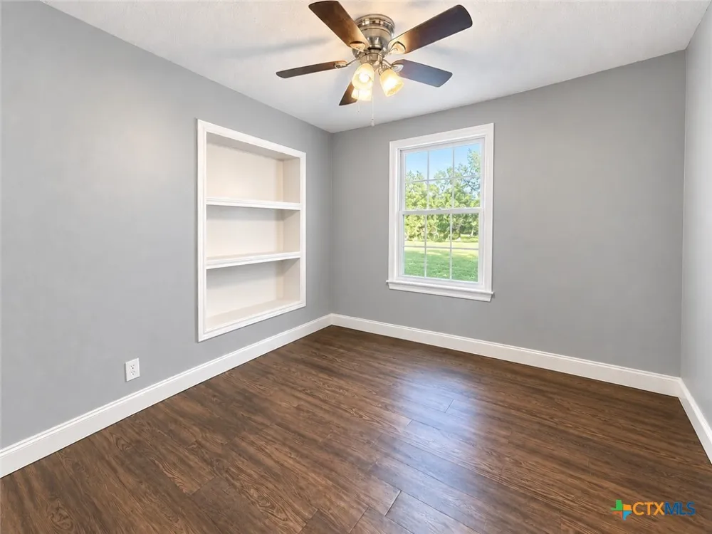 1115 W Main Street Gatesville, TX 76528