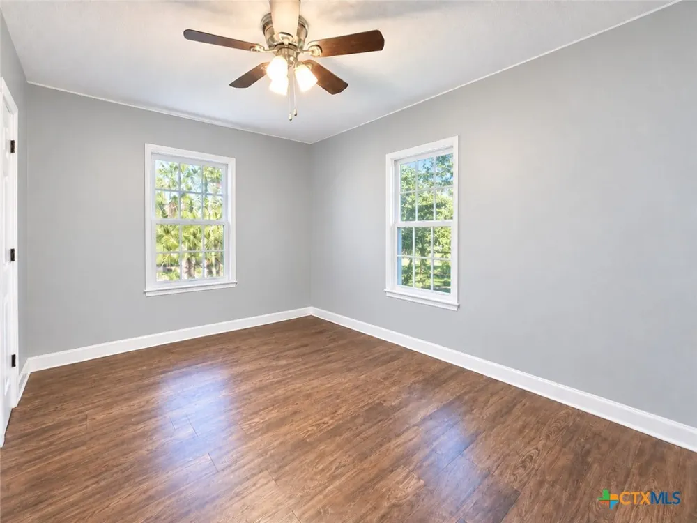 1115 W Main Street Gatesville, TX 76528