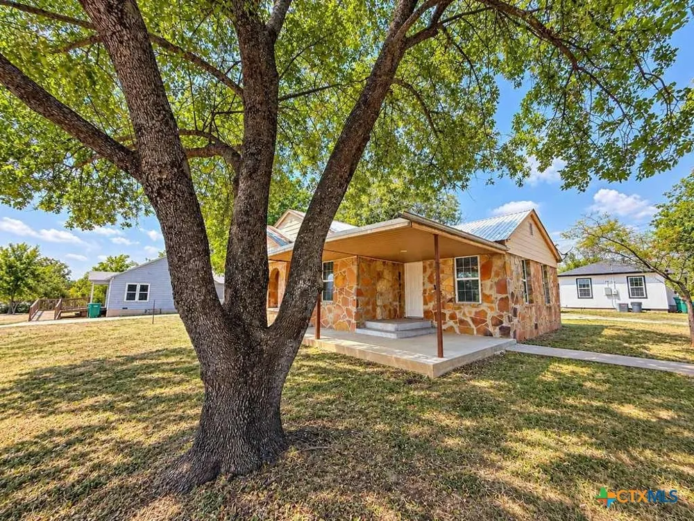 1115 W Main Street Gatesville, TX 76528