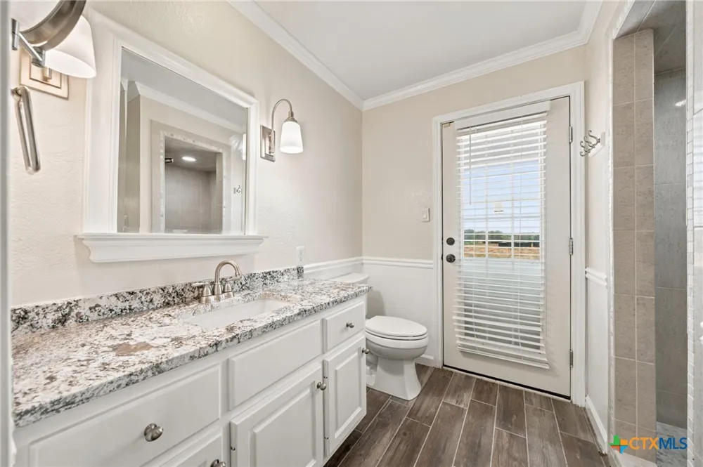 5112 Old Caufield Ranch Road McGregor, TX 76657