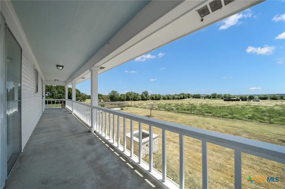 5112 Old Caufield Ranch Road McGregor, TX 76657