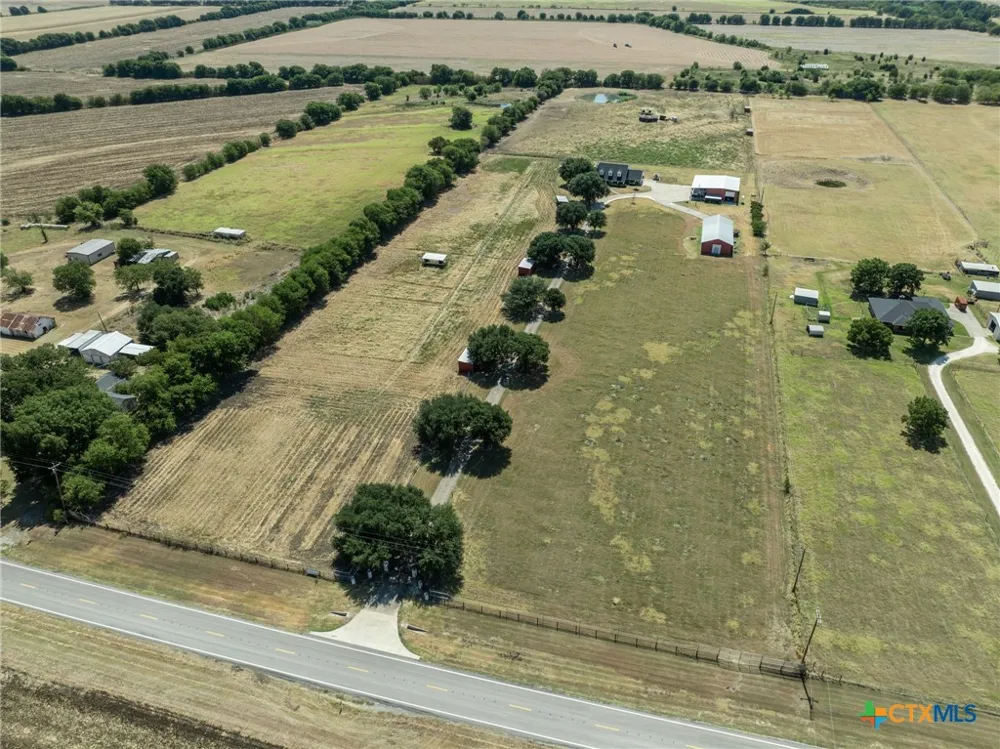 5112 Old Caufield Ranch Road McGregor, TX 76657
