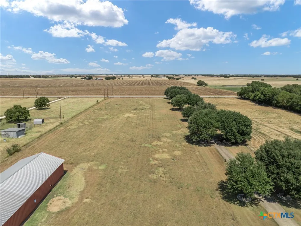 5112 Old Caufield Ranch Road McGregor, TX 76657